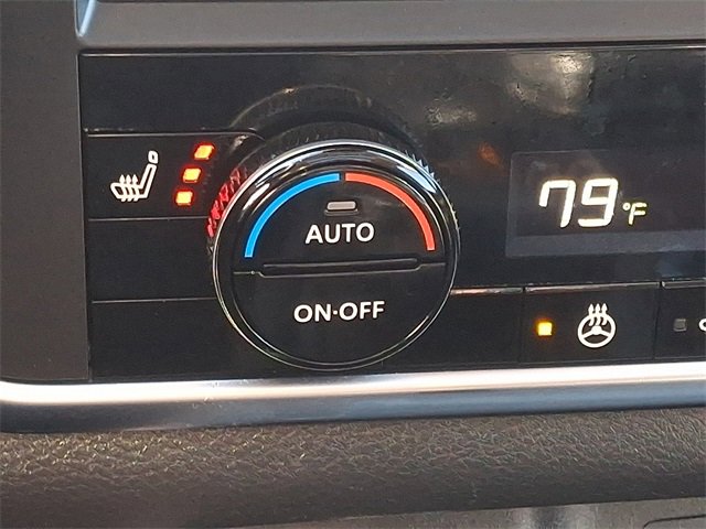 Used 2023 Nissan Rogue SV w/ SV Premium B Package image 26