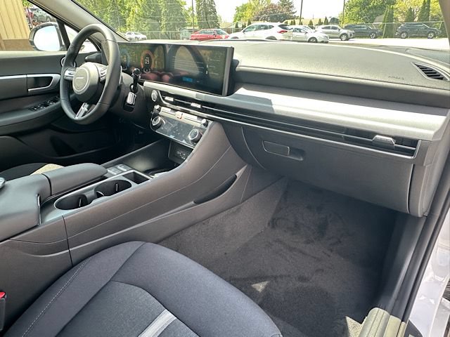 New 2026 Hyundai Sonata SEL AWD/4WD image 16