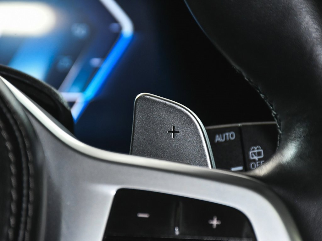 Used 2024 BMW X7 xDrive40i w/ Executive Package image 54