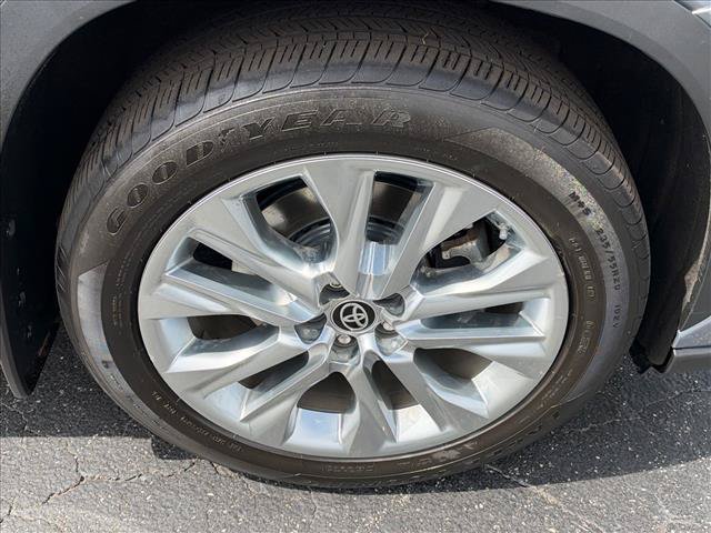 Used 2023 Toyota Highlander Limited AWD/4WD image 35