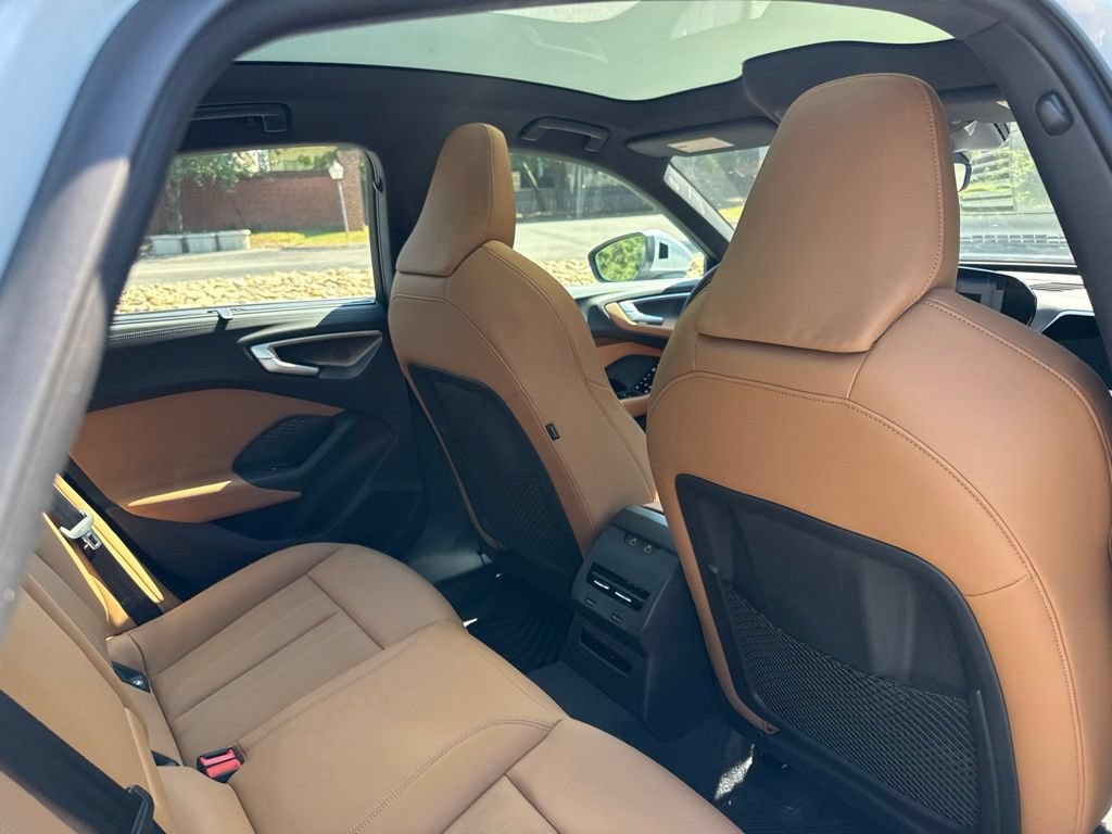 Used 2025 Audi A5 2.0T Premium Plus w/ Premium Plus AWD/4WD image 19