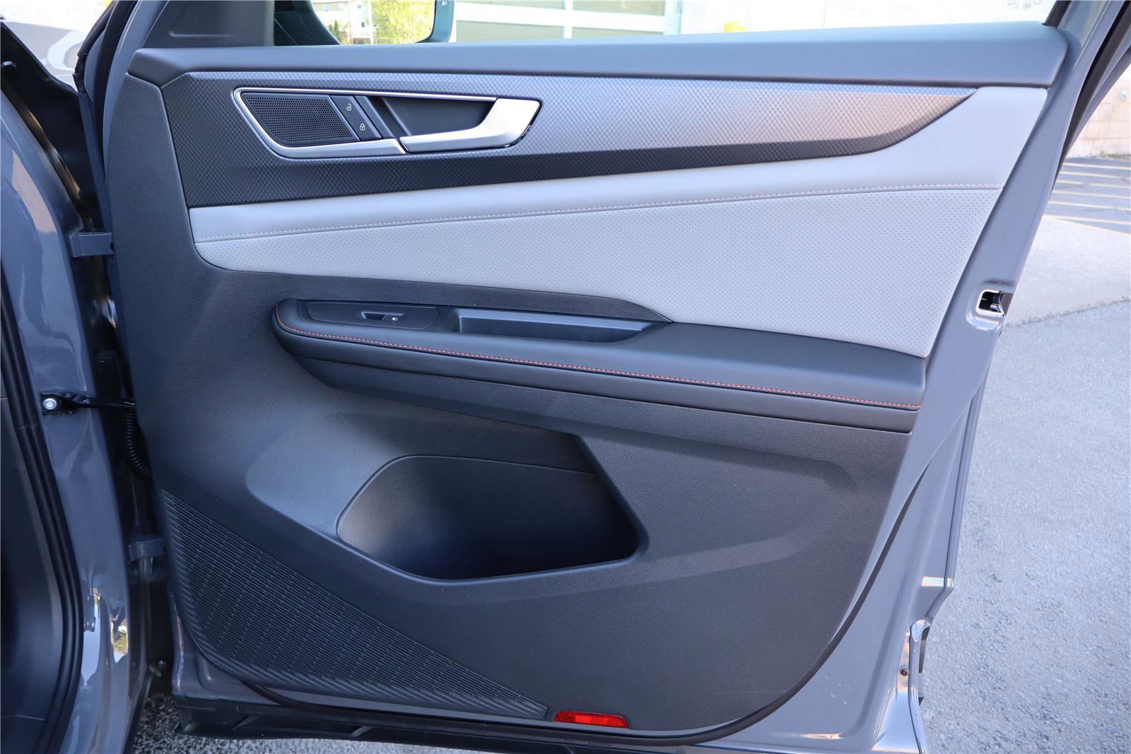 New 2026 Volkswagen Atlas Peak Edition image 24