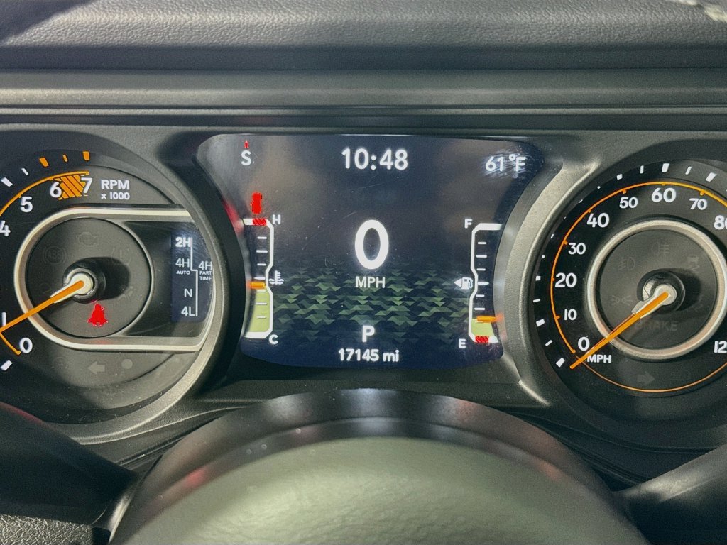 Used 2025 Jeep Wrangler Unlimited Rubicon AWD/4WD image 12