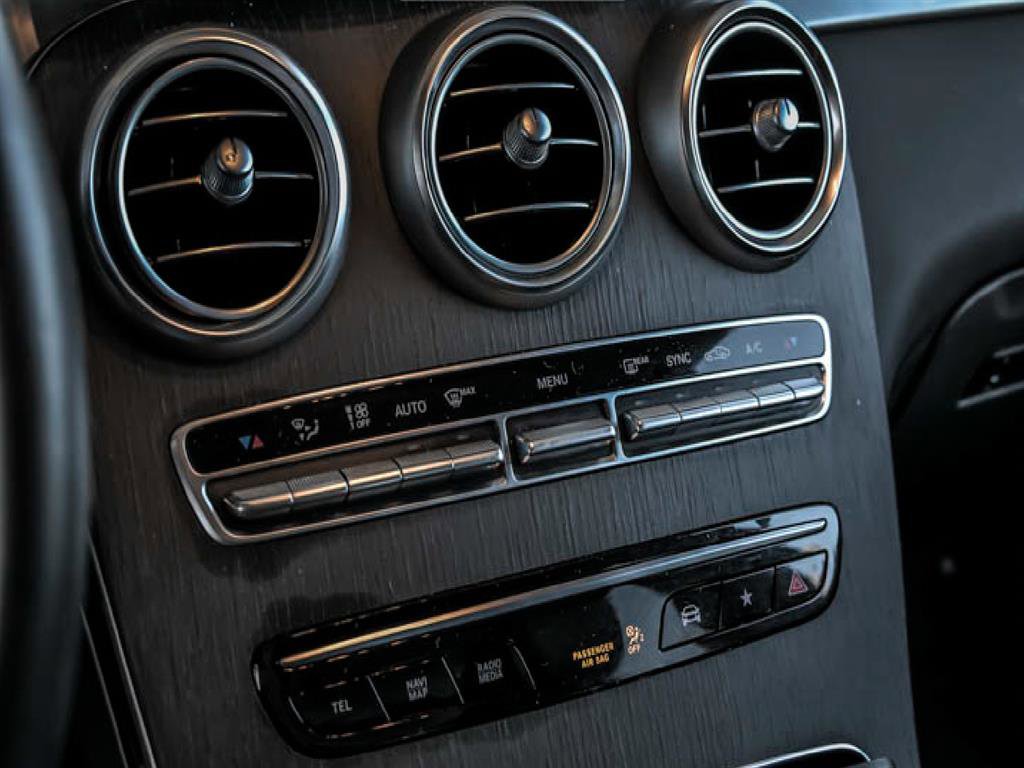 Used 2022 Mercedes-Benz GLC 300 4MATIC image 20