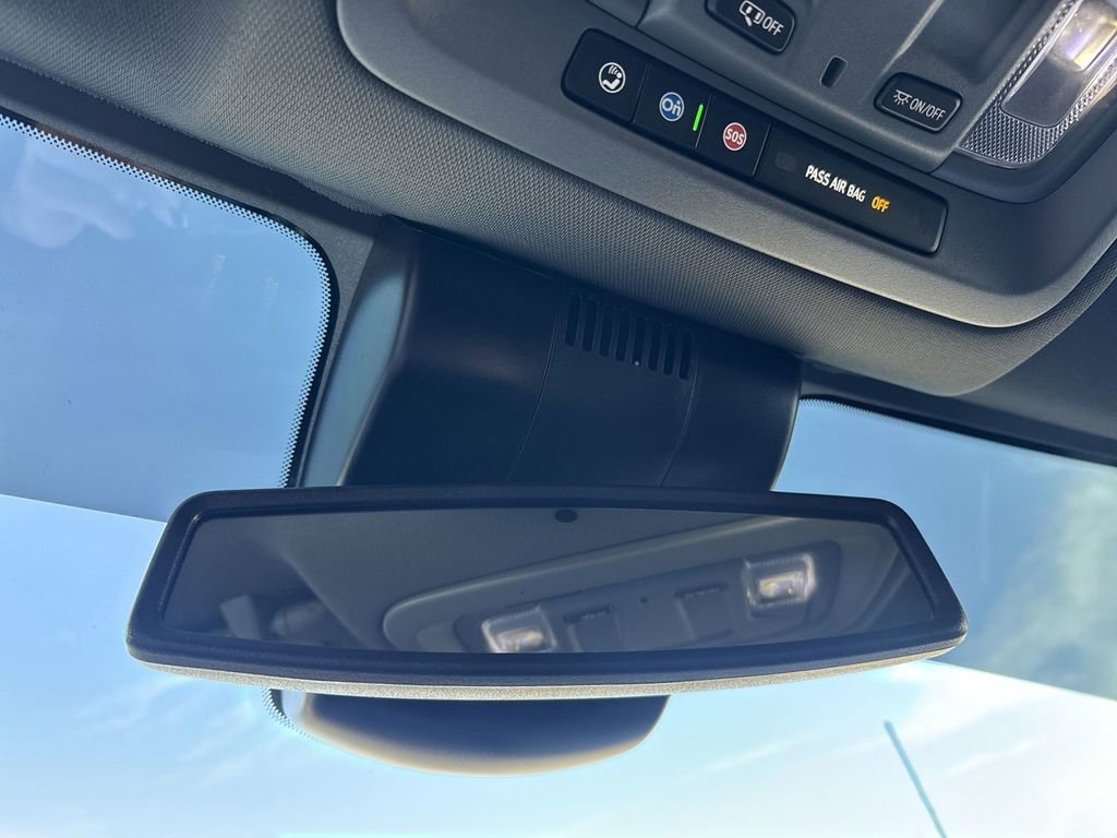 Used 2025 Chevrolet Silverado 2500 Custom w/ Custom Value Package image 28