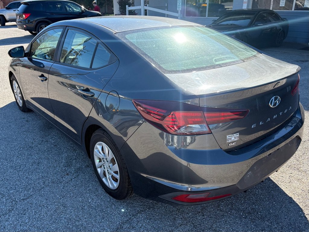 Used 2020 Hyundai Elantra SE w/ Cargo Package (C1) FWD image 6