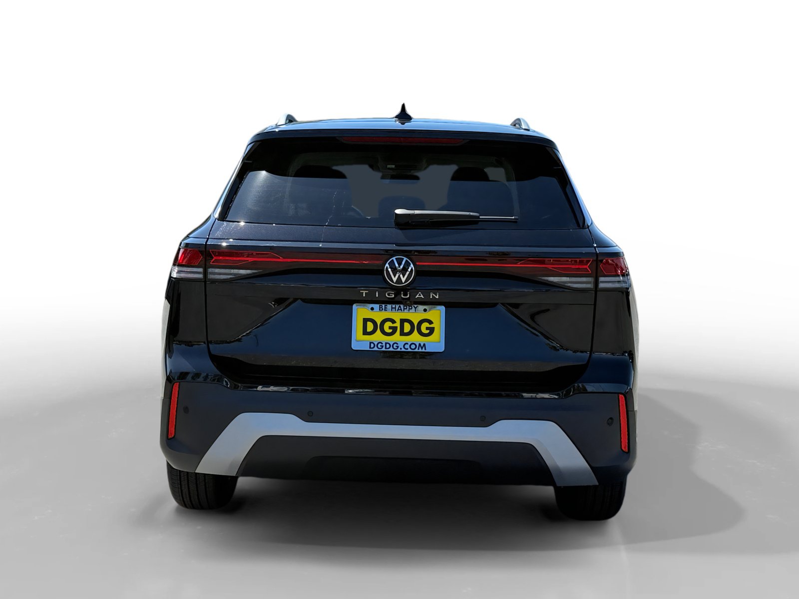 New 2026 Volkswagen Tiguan S FWD image 4