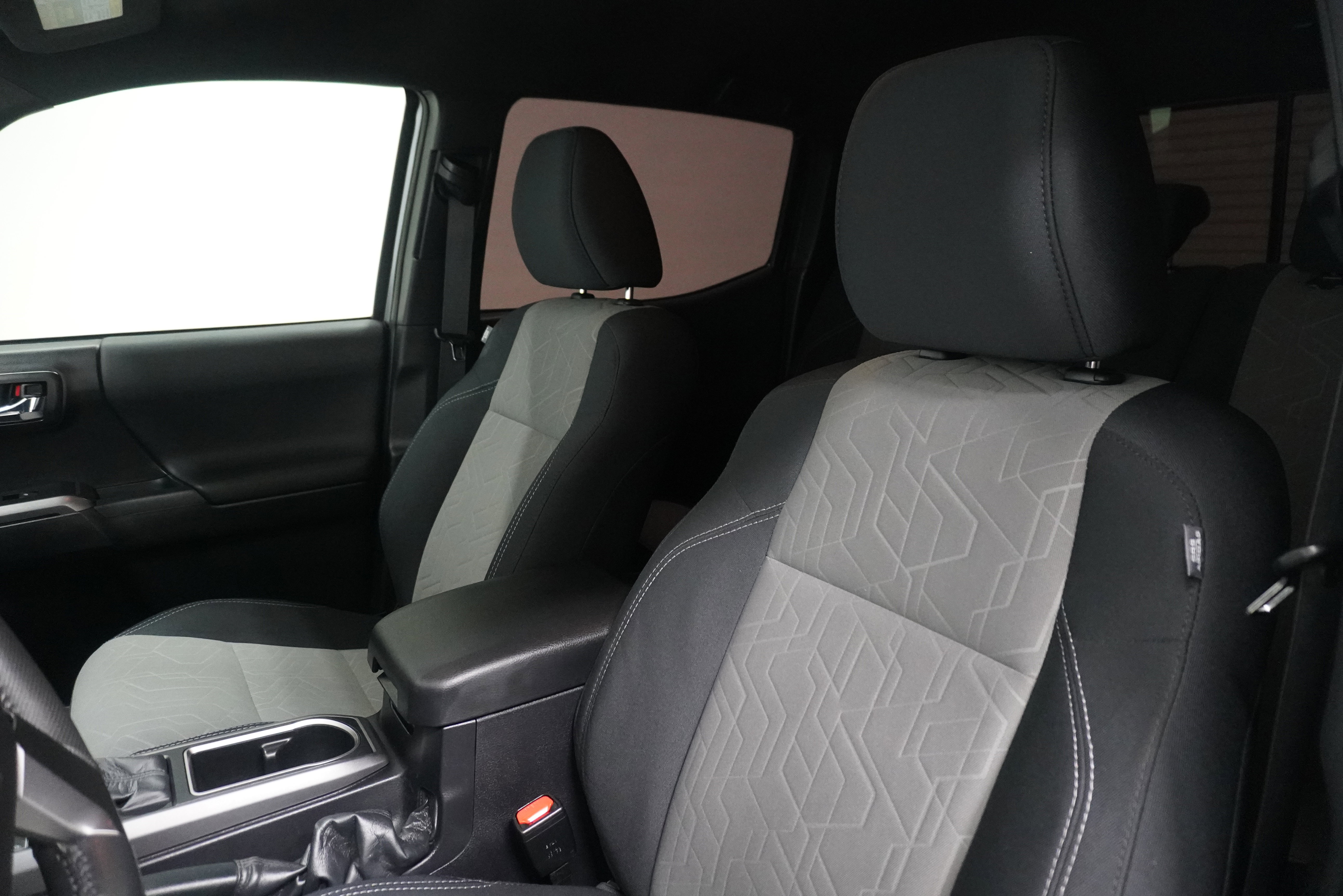 Used 2021 Toyota Tacoma TRD Off-Road image 11