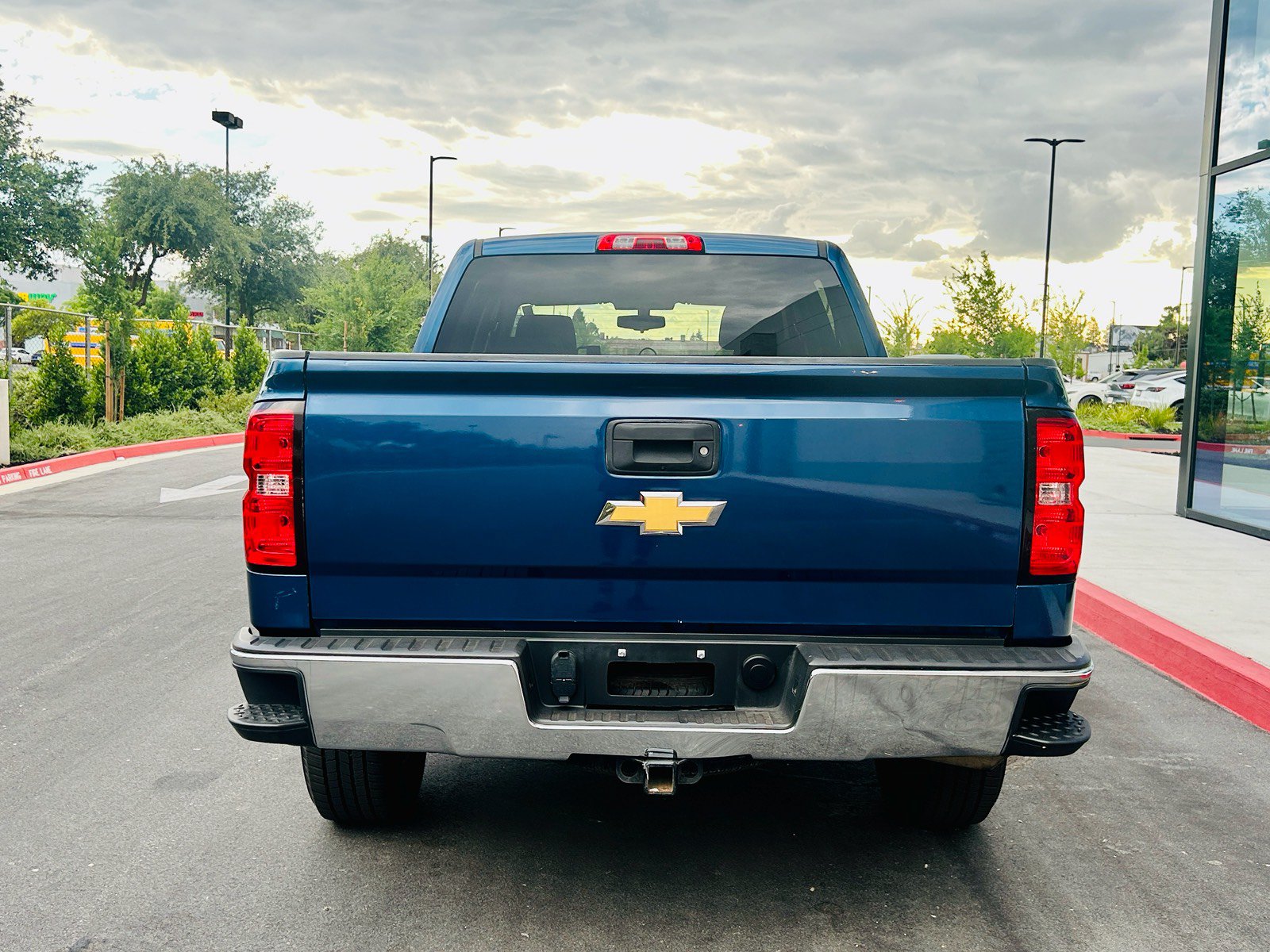 Used 2018 Chevrolet Silverado 1500 LT w/ All Star Edition RWD image 6