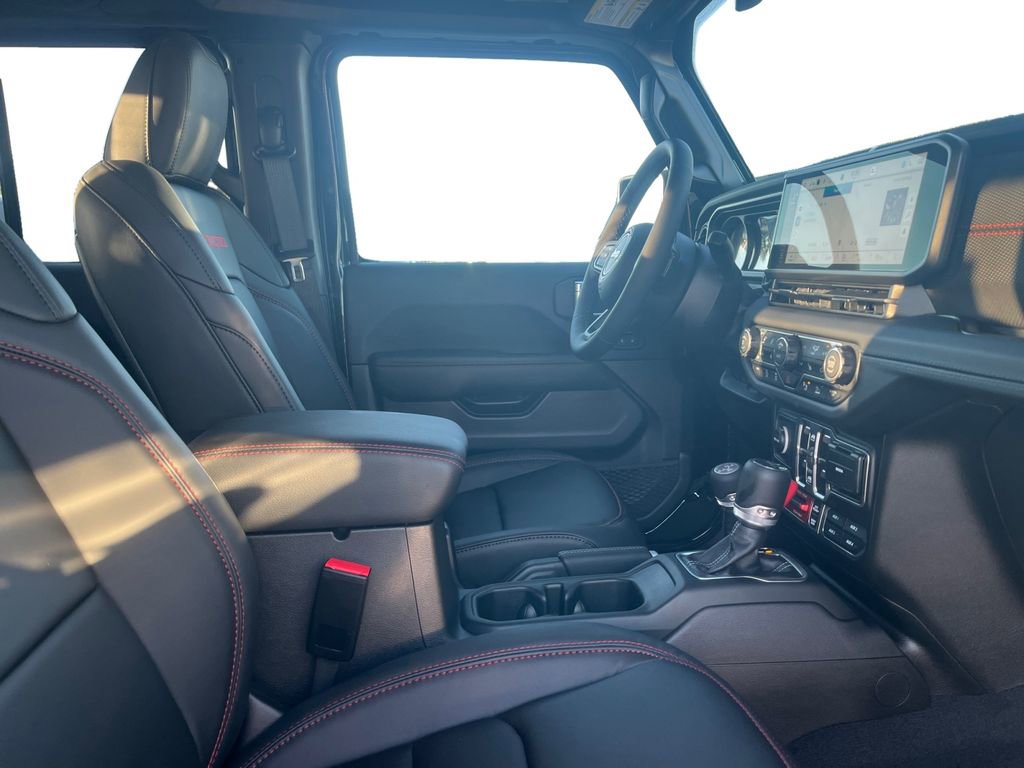 New 2025 Jeep Gladiator Rubicon AWD/4WD image 24