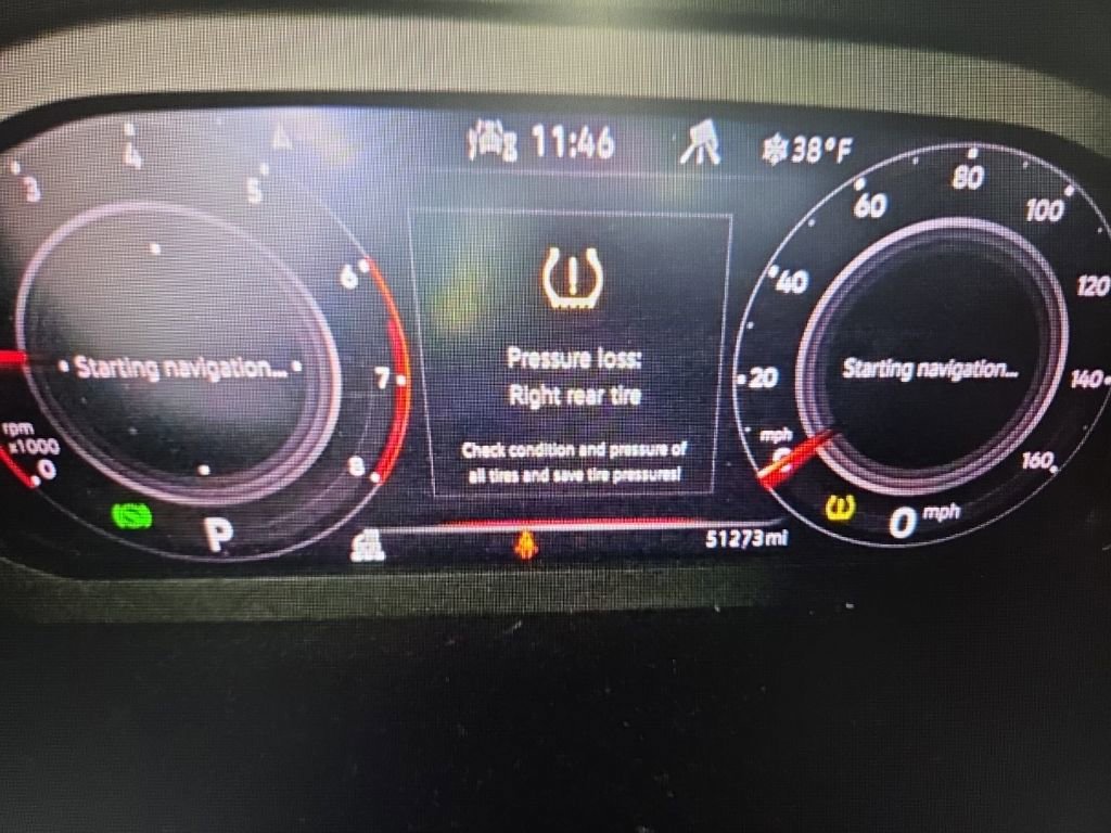 Used 2022 Volkswagen Tiguan SEL R-Line image 6