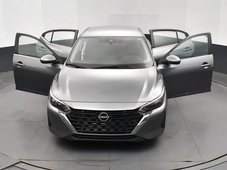 Used 2024 Nissan Sentra SV FWD image 10