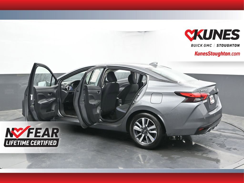 Used 2023 Nissan Versa SV image 49