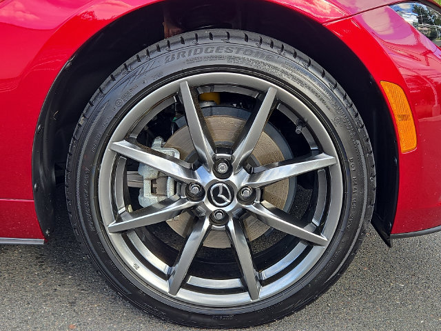Used 2020 MAZDA MX-5 Miata RF Grand Touring RWD image 9