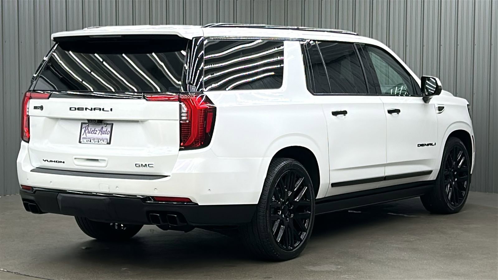 Used 2025 GMC Yukon XL Denali Ultimate image 5