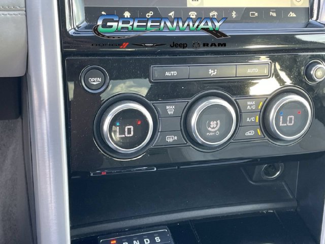 Used 2018 Land Rover Discovery HSE AWD/4WD image 25