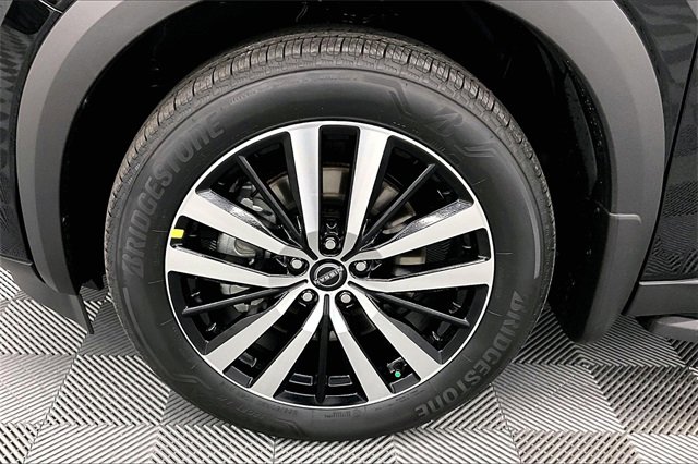 New 2025 Nissan Pathfinder Platinum w/ Lighting Package (N93) image 12