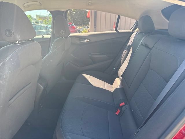 Used 2017 Chevrolet Cruze LT w/ Convenience Package FWD image 14