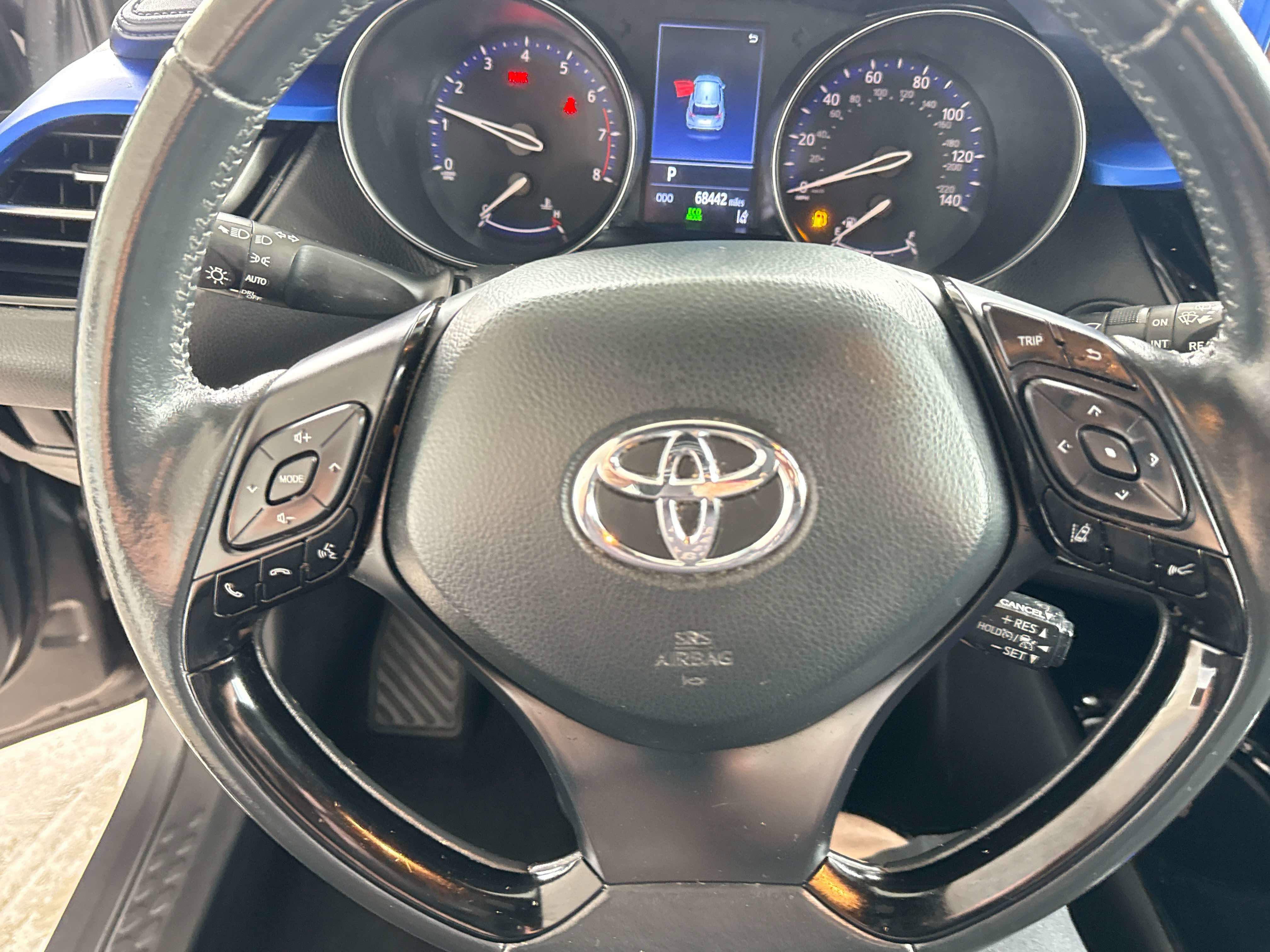 Used 2022 Toyota C-HR XLE FWD image 26