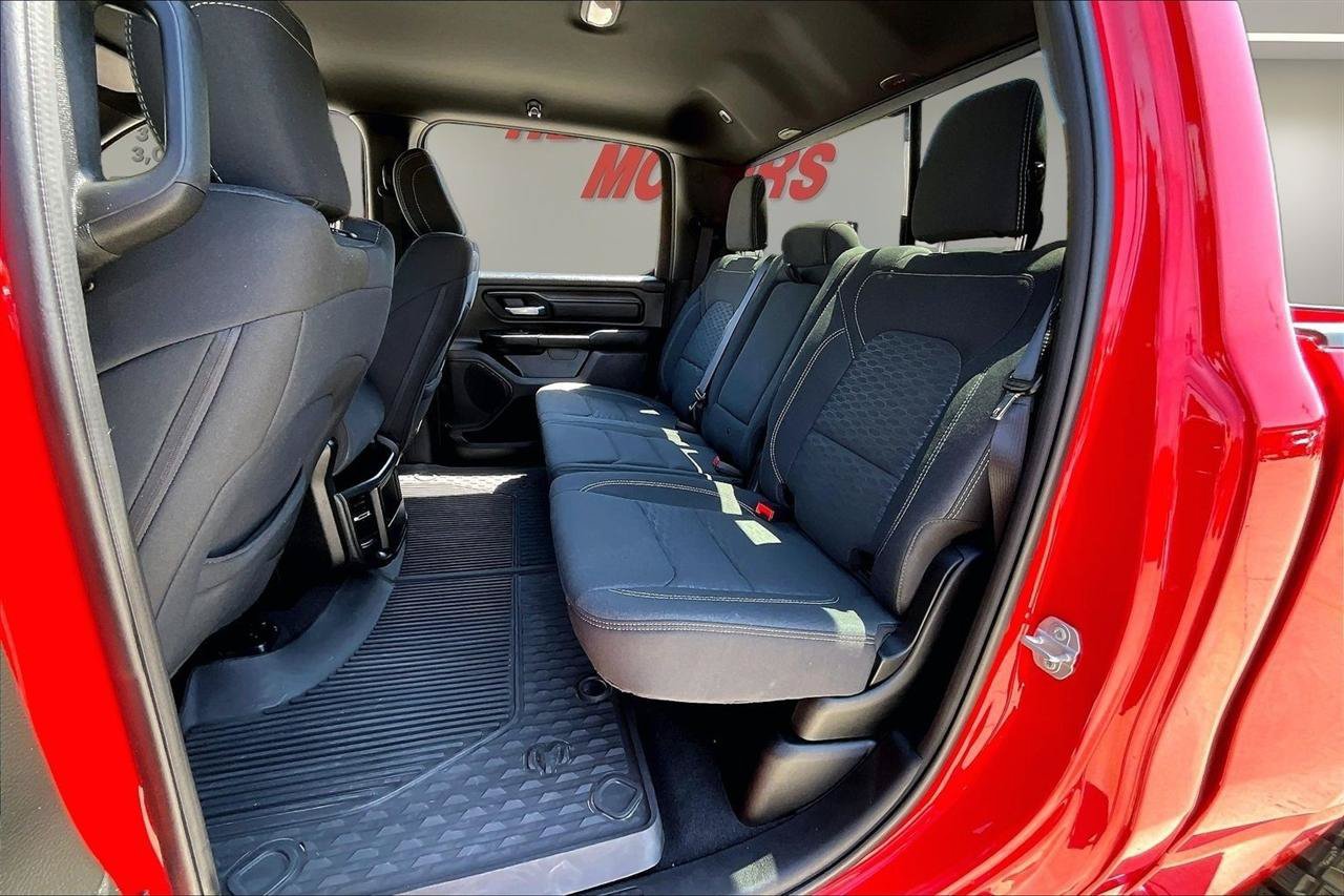 Used 2025 RAM 1500 Warlock AWD/4WD image 23