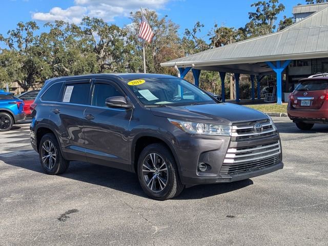 Used 2019 Toyota Highlander LE image 8
