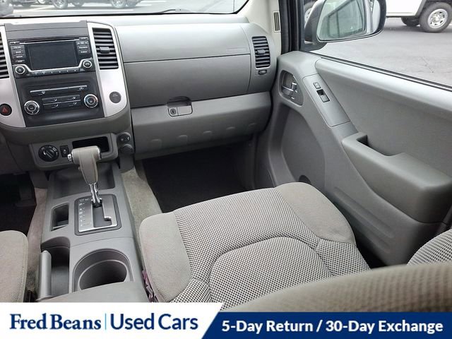 Used 2018 Nissan Frontier SV image 17
