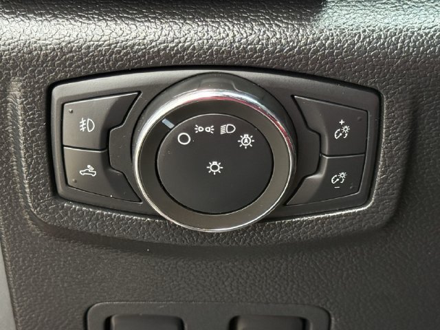 Used 2021 Ford F350 Platinum w/ FX4 Off-Road Package AWD/4WD image 27