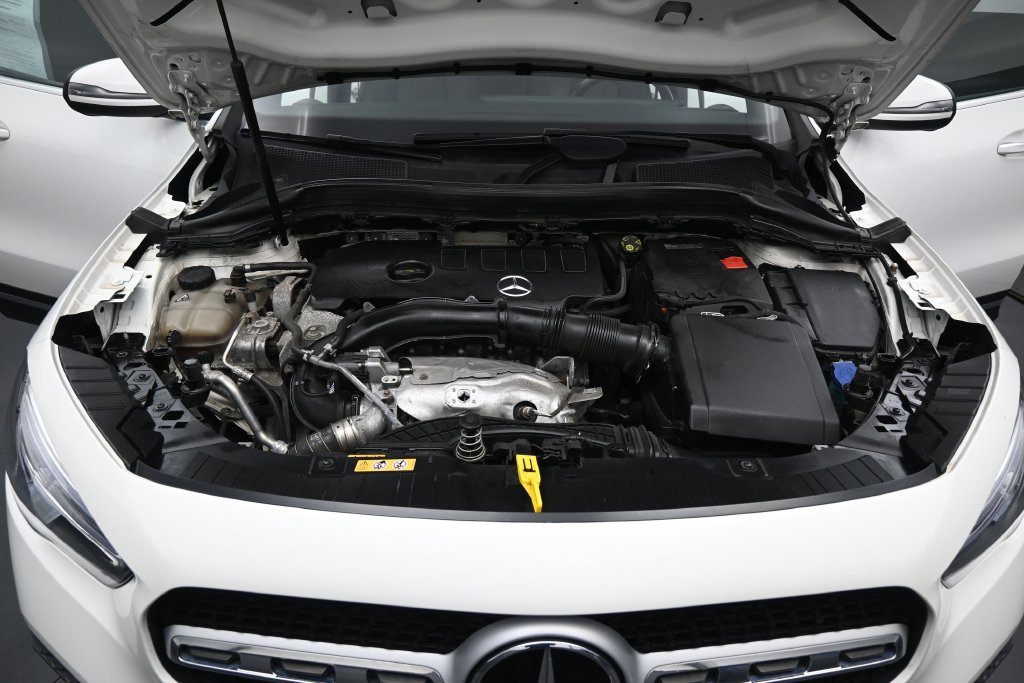 Used 2021 Mercedes-Benz GLA 250 4MATIC image 34