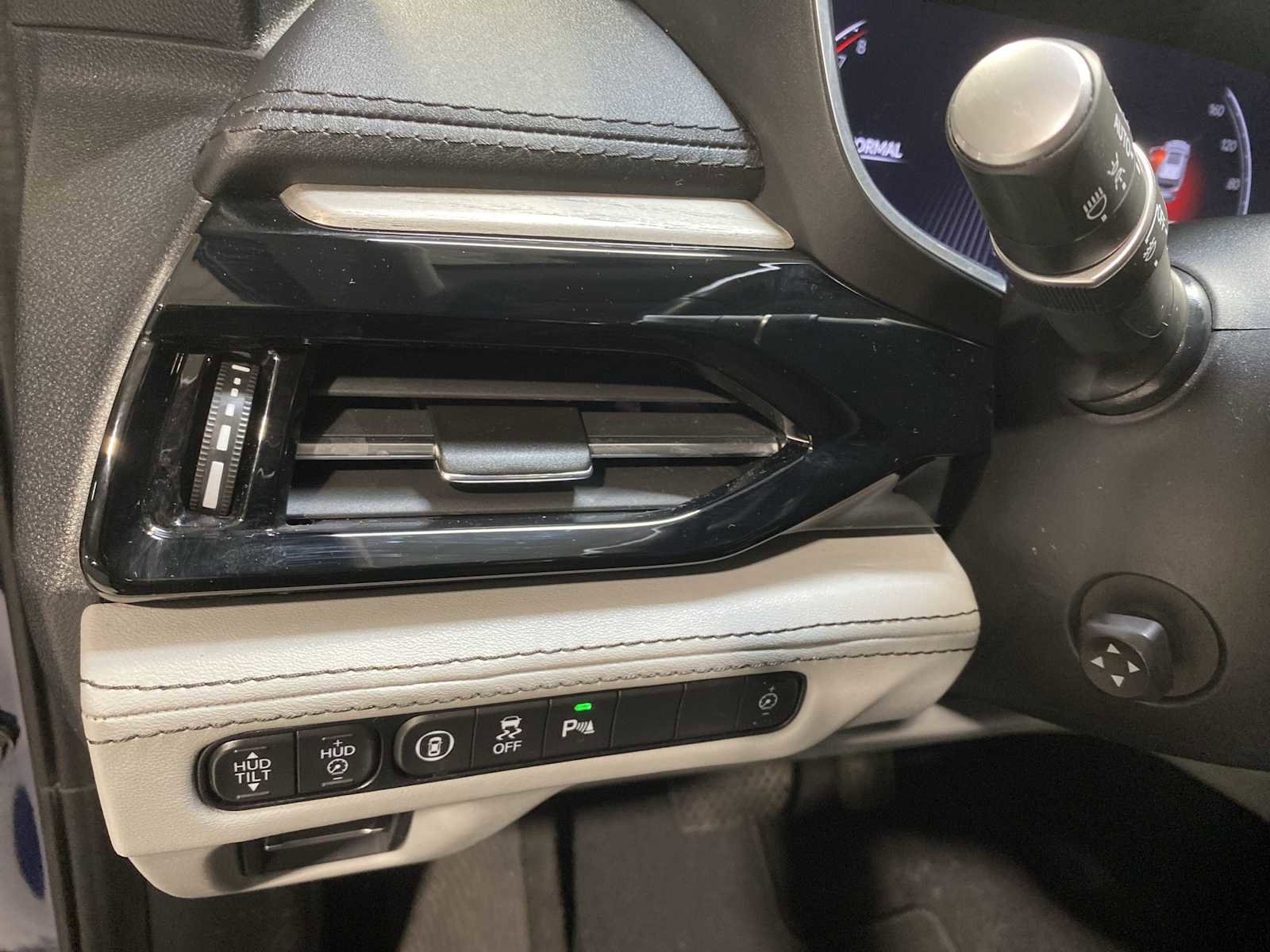 Certified 2023 Acura MDX SH-AWD w/ Advance Package image 24