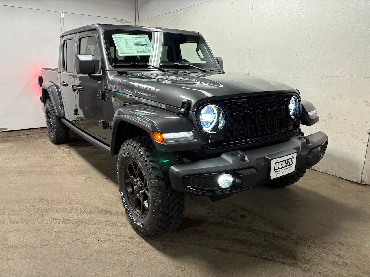 New 2026 Jeep Gladiator Sport