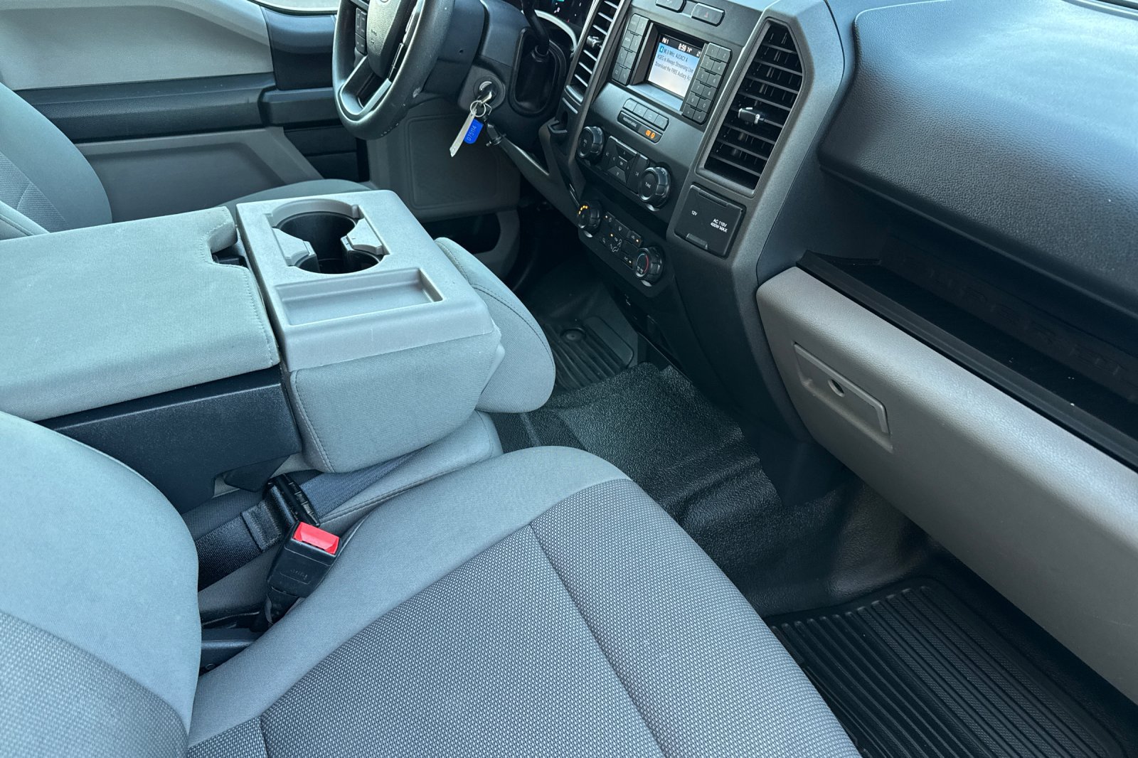 Used 2022 Ford F250 XL w/ Power Equipment Group RWD image 19