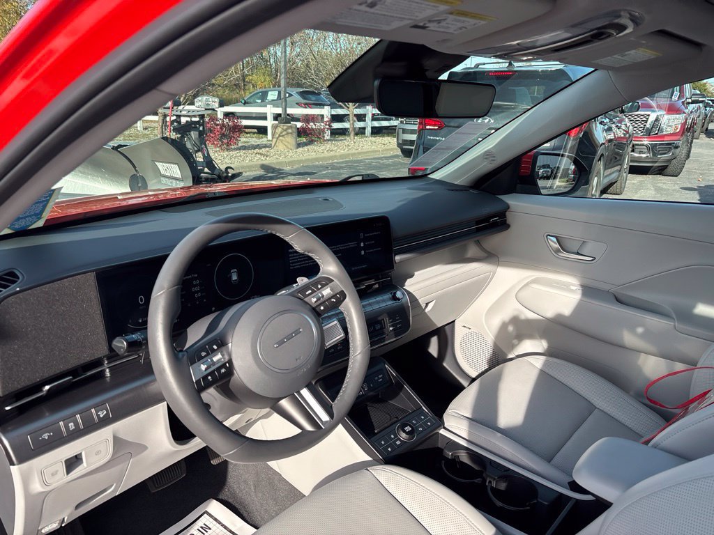 Used 2024 Hyundai Kona Limited FWD image 11