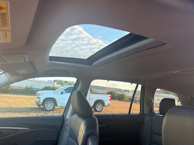 Used 2022 Honda Pilot Special Edition image 6