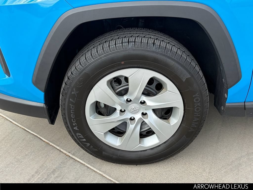 Used 2021 Toyota RAV4 LE w/ Carpet Mat Package (TMS) FWD image 10