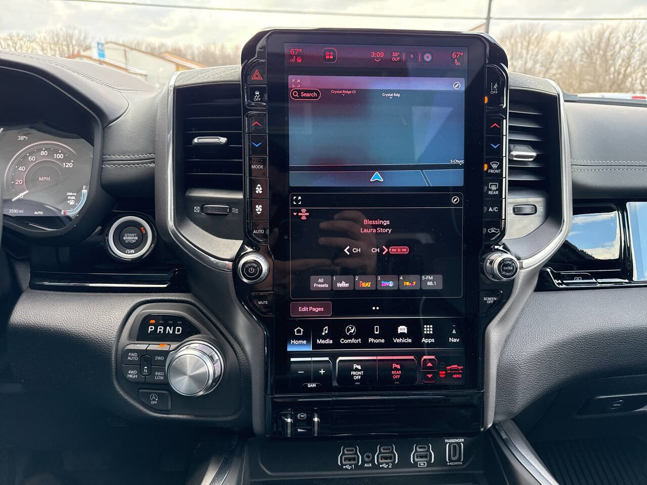 Used 2026 RAM 1500 Laramie w/ Night Edition image 39