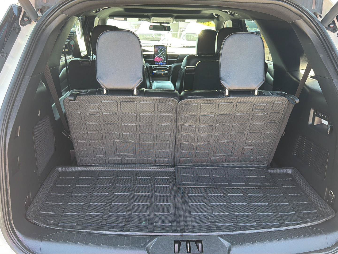 Used 2023 Ford Explorer ST w/ Equipment Group 401A AWD/4WD image 13