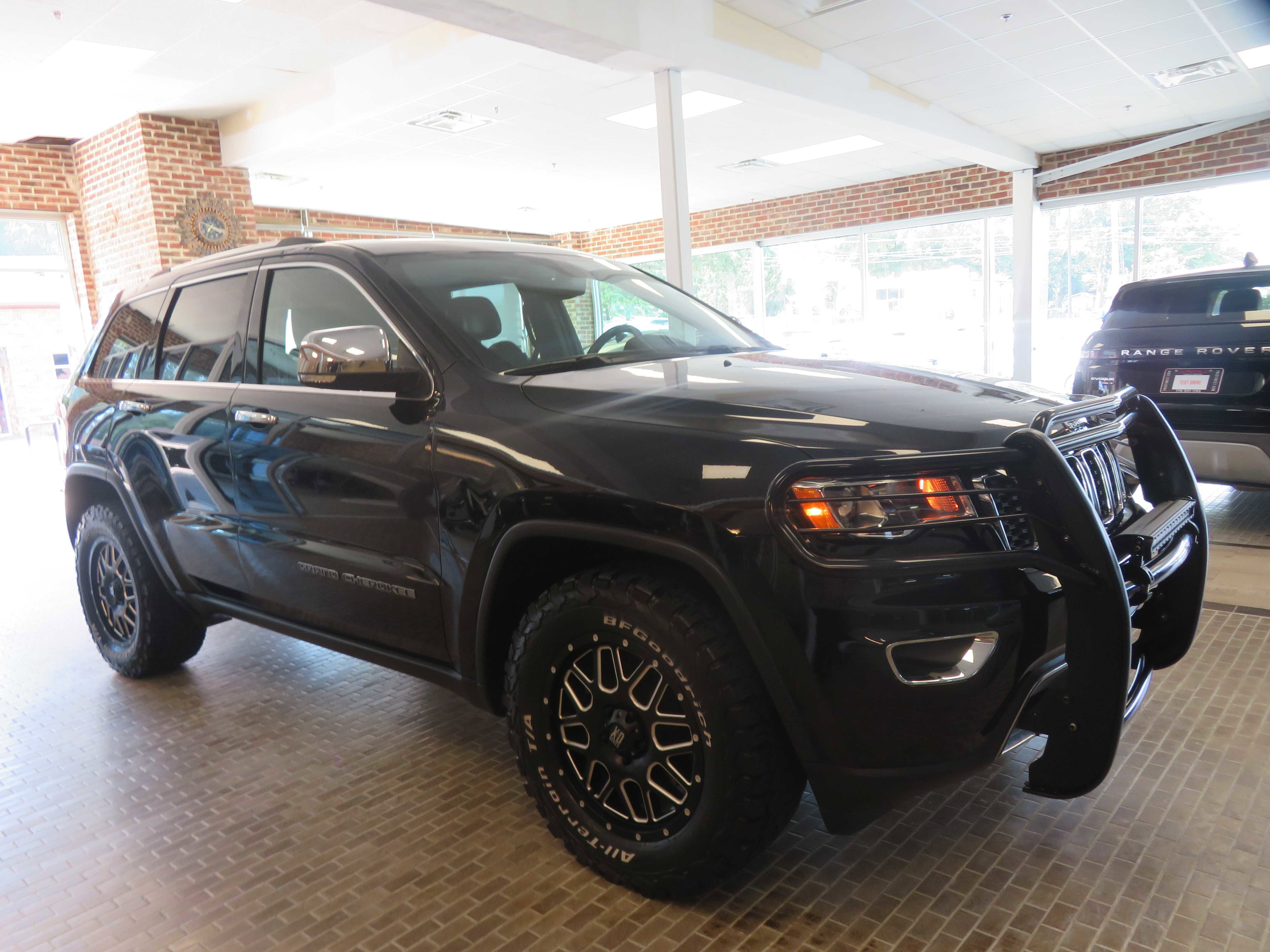 Used 2020 Jeep Grand Cherokee Limited w/ Trailer Tow Group IV image 62