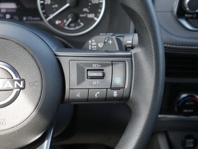 Used 2024 Nissan Rogue SV FWD image 16