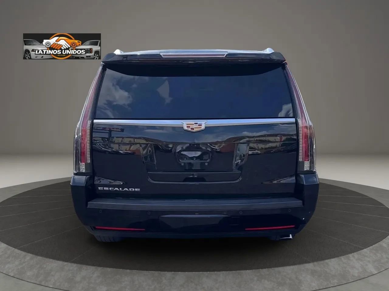 Used 2019 Cadillac Escalade ESV Luxury image 6