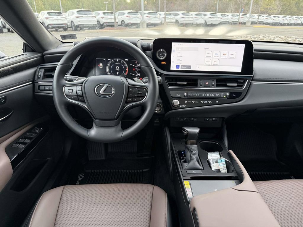 Used 2025 Lexus ES 350 Premium w/ Premium Package image 8