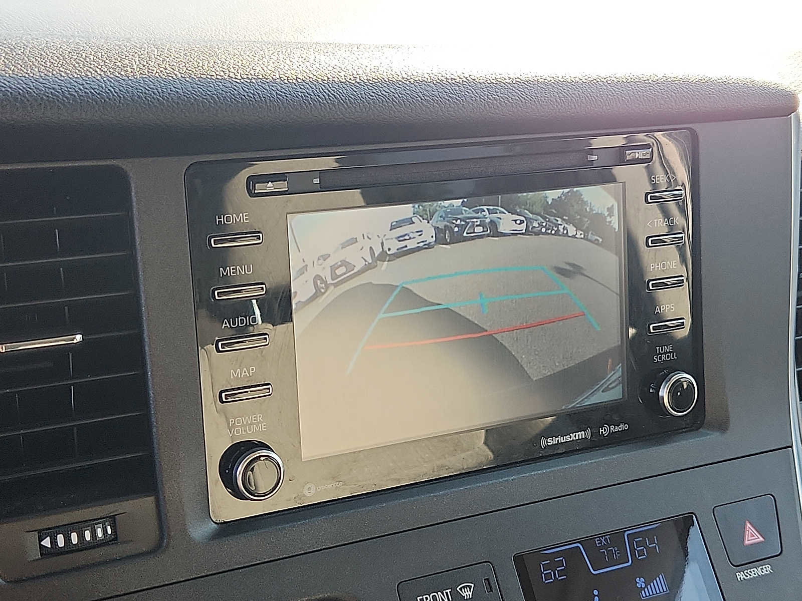 Used 2019 Toyota Sienna LE AWD/4WD image 17