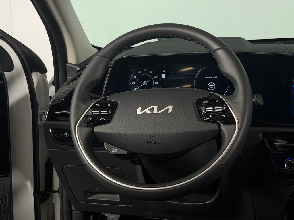 Used 2025 Kia Niro Wind FWD image 15