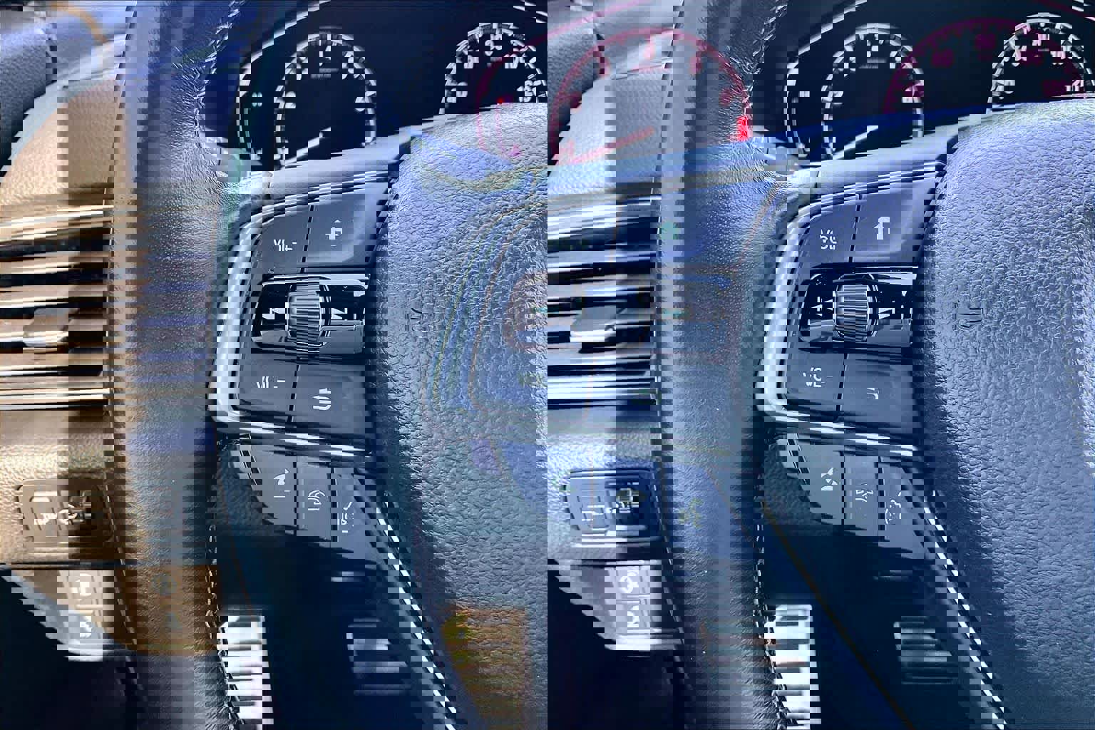 Used 2018 Honda Accord Sport image 21