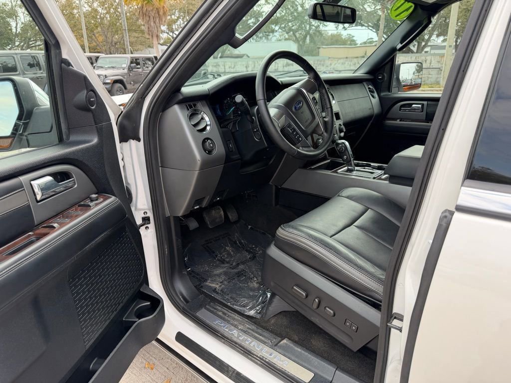 Used 2017 Ford Expedition Platinum image 14