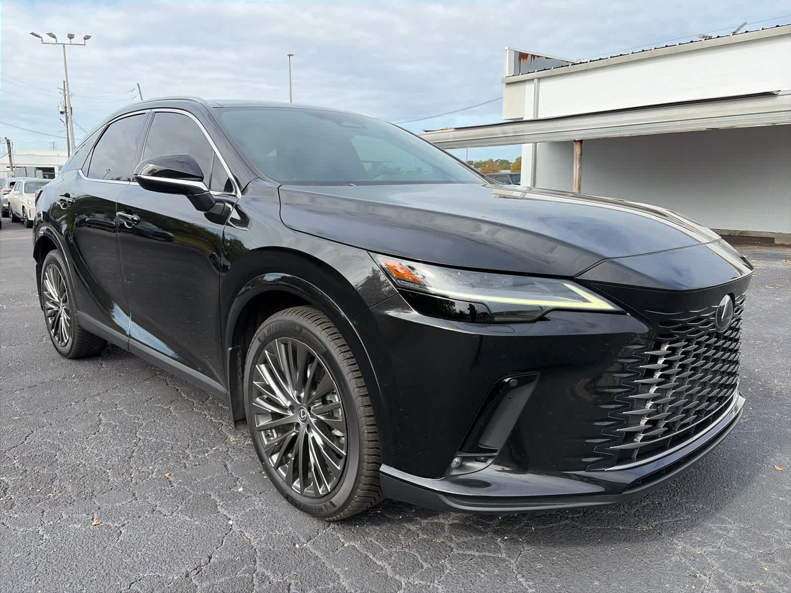 Used 2023 Lexus RX 350 w/ Accessory Package (K3) AWD/4WD image 2
