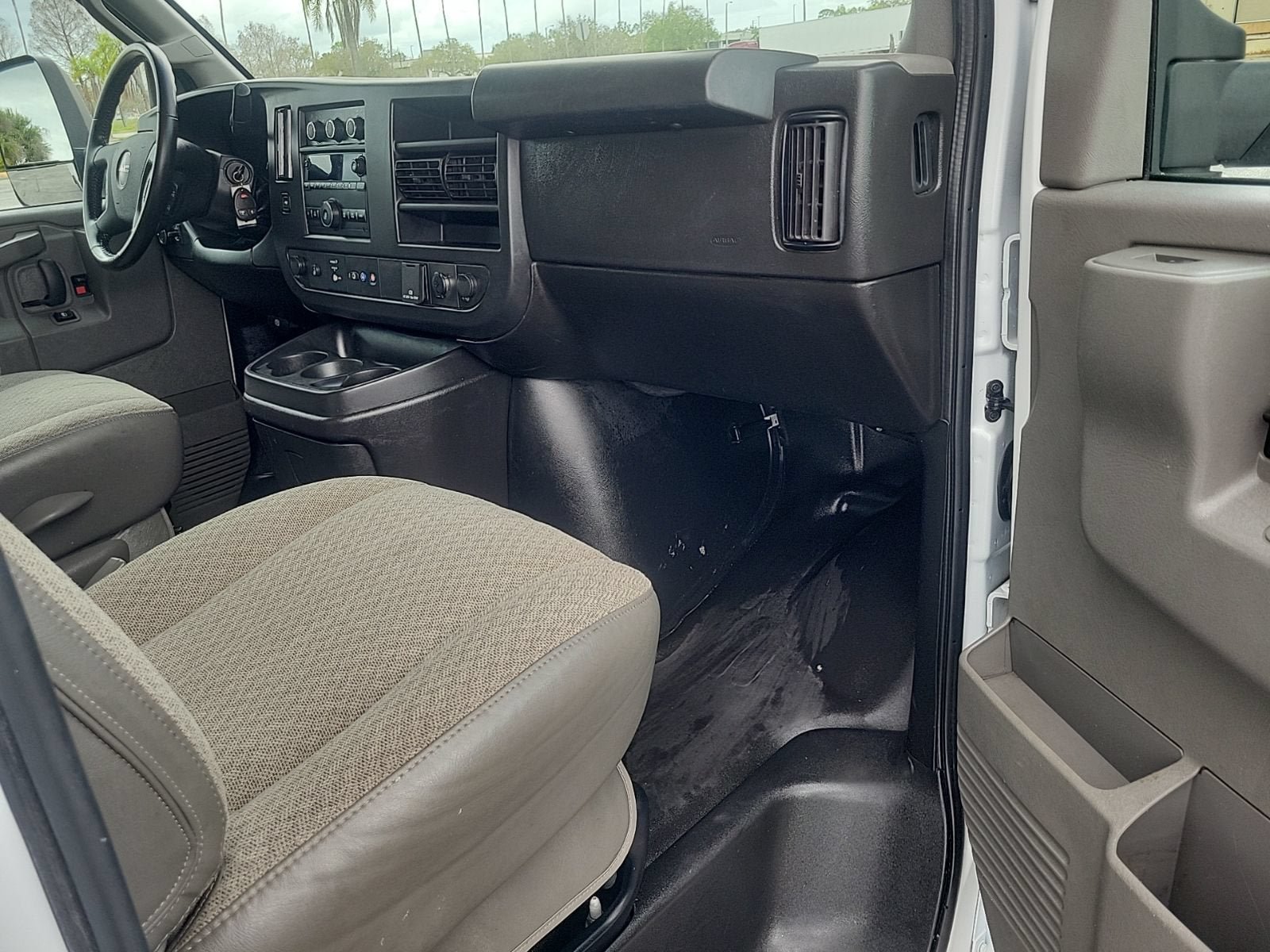 Used 2023 GMC Savana 3500 w/ Power Convenience Package RWD image 14