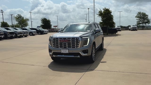 New 2026 GMC Yukon XL Denali w/ Denali Reserve Package AWD/4WD image 4