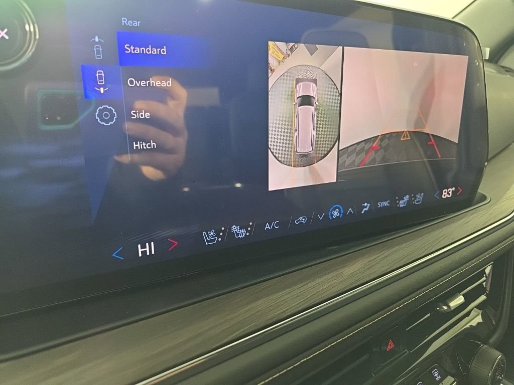 New 2025 Chevrolet Suburban Premier w/ Sun And Tow Package AWD/4WD image 19