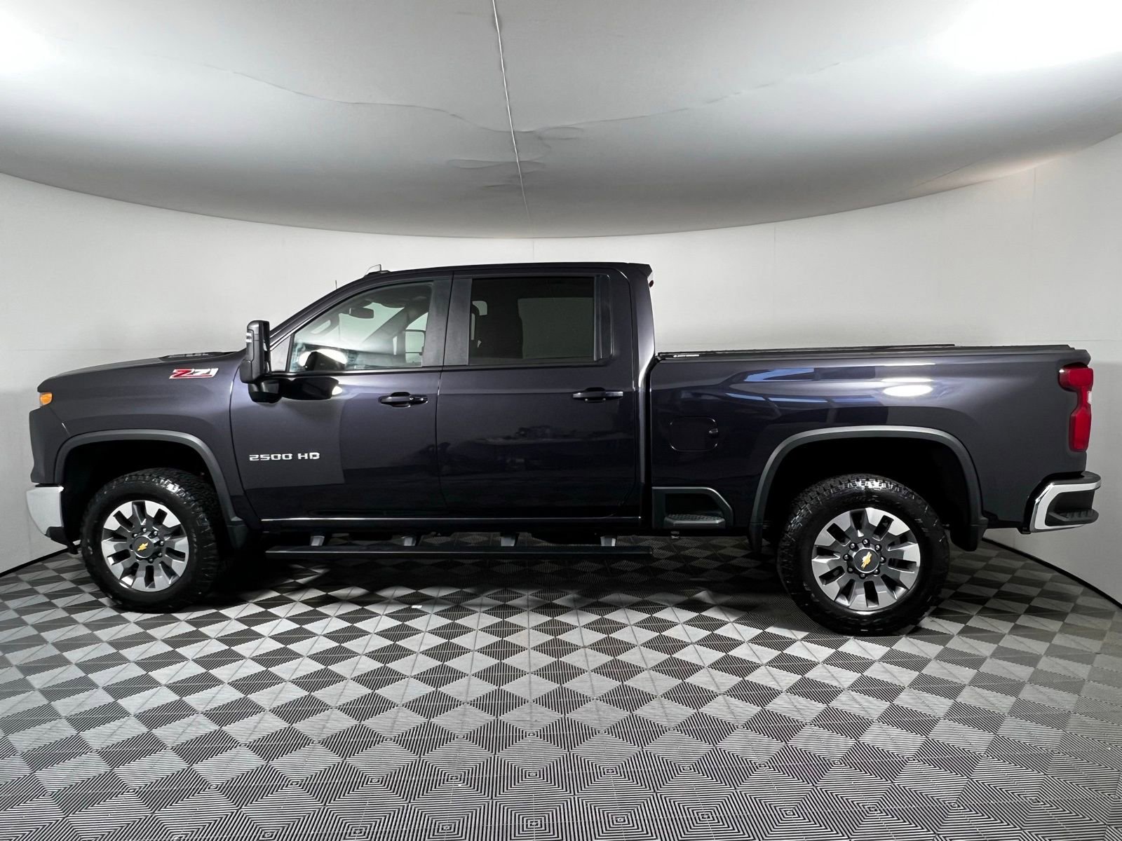 Used 2024 Chevrolet Silverado 2500 LT w/ All Star Edition AWD/4WD image 7