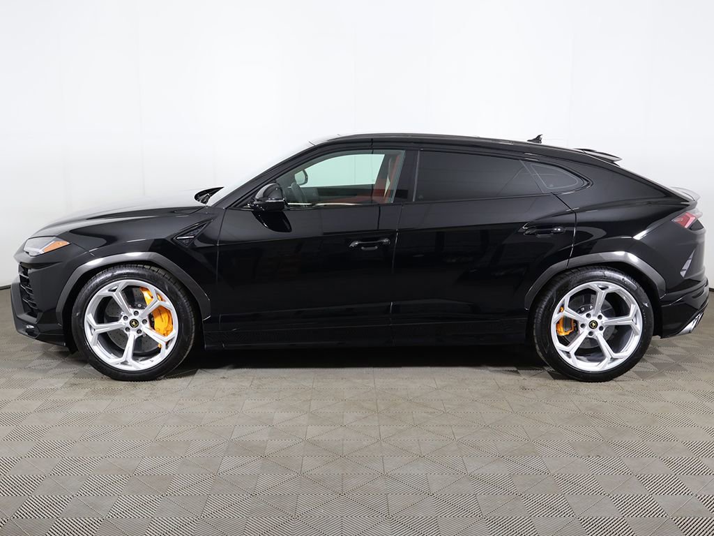 Used 2022 Lamborghini Urus AWD/4WD image 22